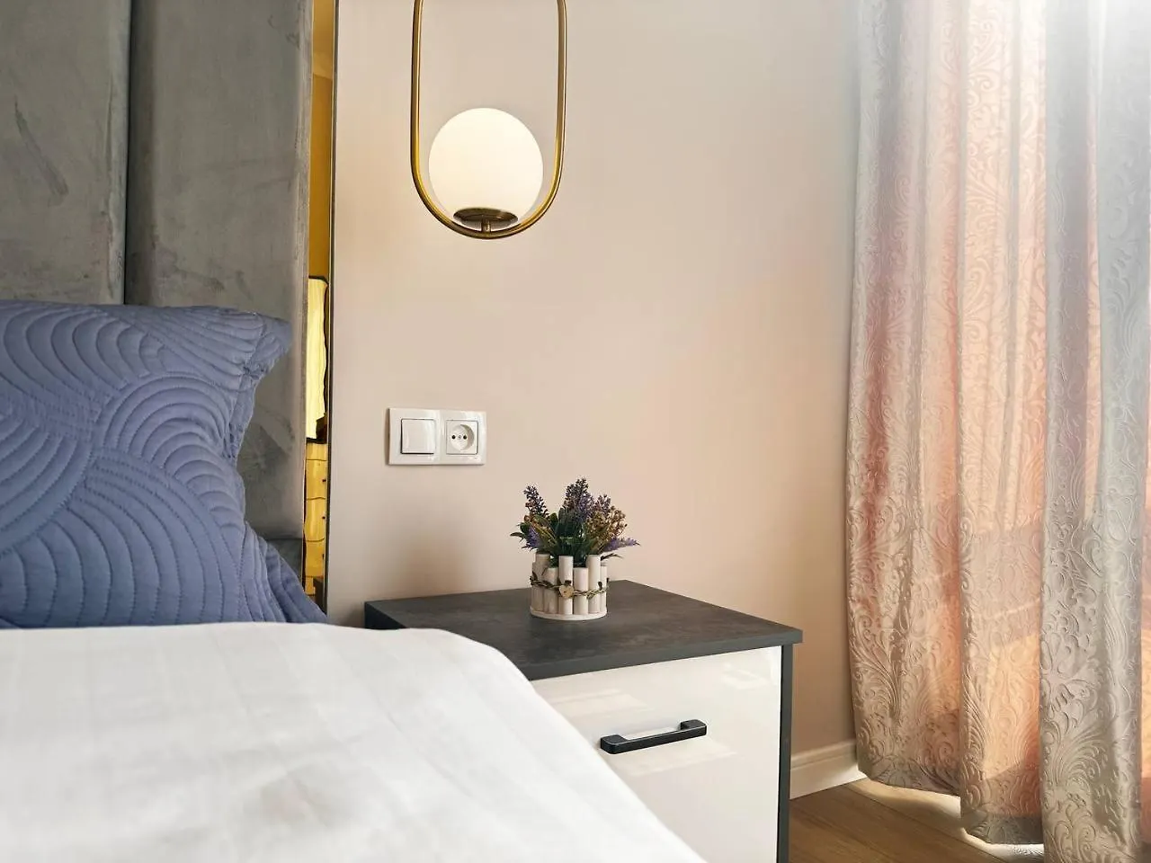 2 Room Apartment 4 You, Flat 22 Alma-Ata Kazakstan